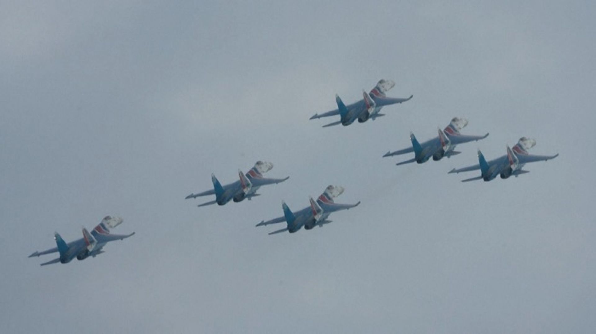 चीनमा एयर शो: एरोबेटिक टोलीहरूले देखाए अद्भुत कला